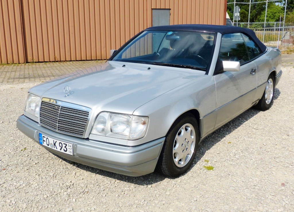 Mercedes220 W124